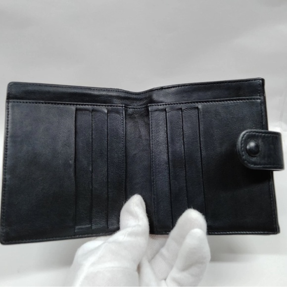 Chanel Black Leather Compact Wallet - Picture 4 of 9